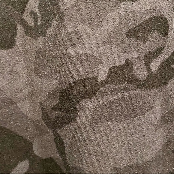 Lululemon Athletica Align Black Camo Leggings 28” - Picture 6 of 7